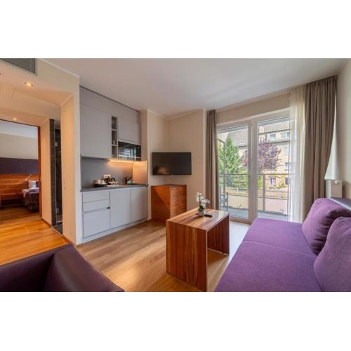 Pakat Suites