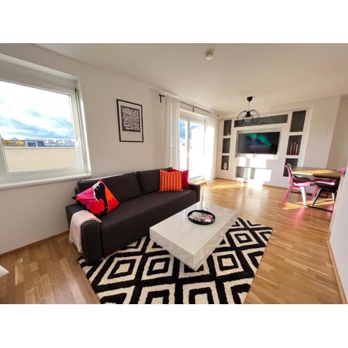 Penthouse near Central Station with free parking