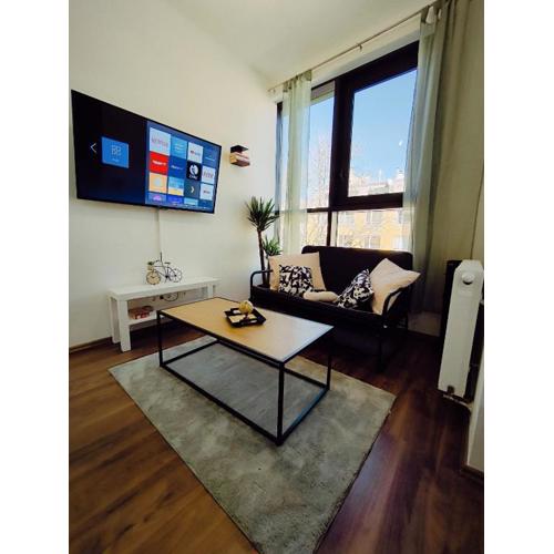 pretty apartment next to metro station