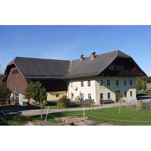 Private Farmhouse Escape - Ideal for up to 8 Guests