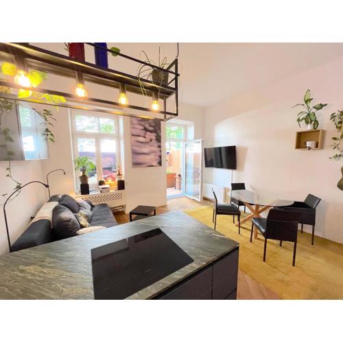 Private terrace, 8 min to center