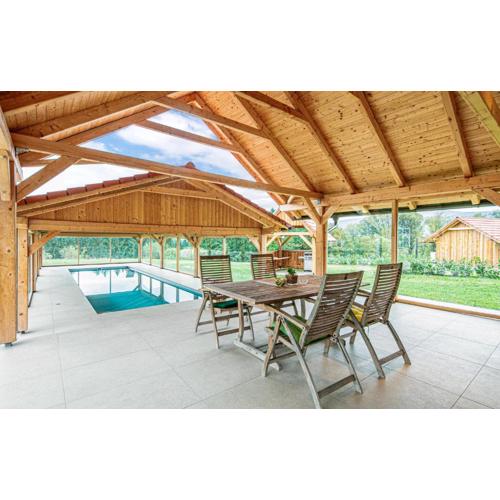 Privates Chalet Mit Pool