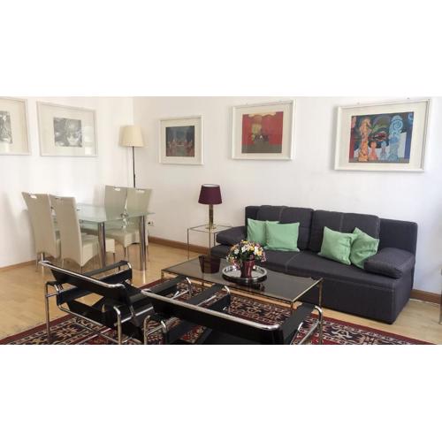 Quiet 2-room flat, walking distance to City Centre