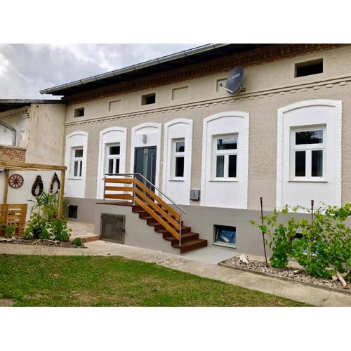 Riesling House Laa