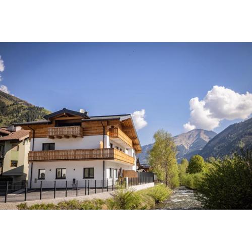 RIVERSIDE RAURIS APARTMENTS