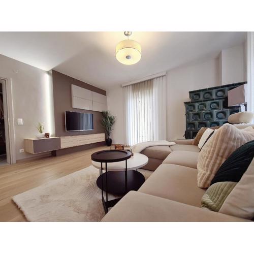 Royal Retreat - ŠARAC Apartment