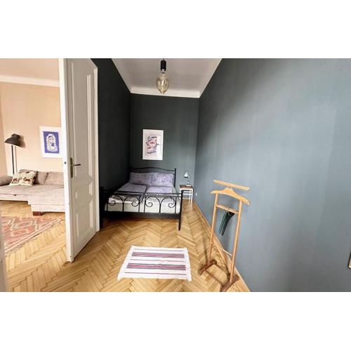 Ruhige & große Altbauwohnung 7min zum Zentrum