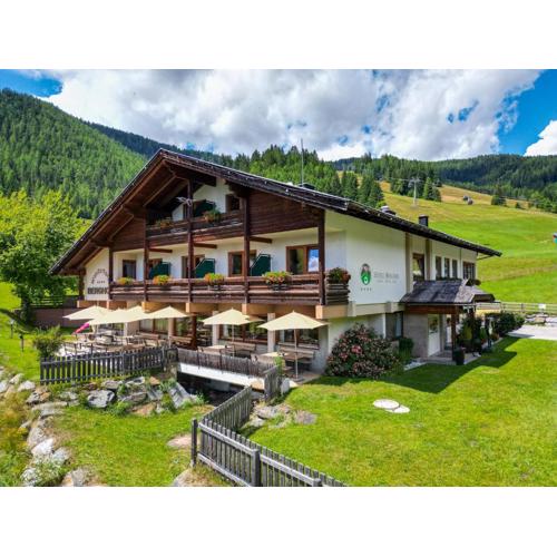 Schi- und Wanderhotel Berghof