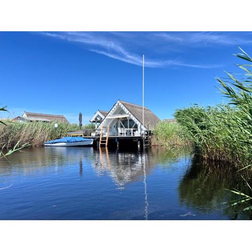 Seehütte Neusiedlersee - Seehaus inklusive Elektroboot