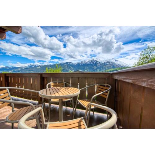 Select Top 4 - by Alpen Apartments