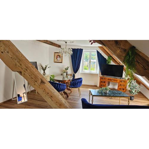 Sisi's Loft - Imperial Charm
