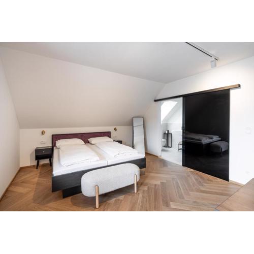 SISTERS Haus Hotel Garni