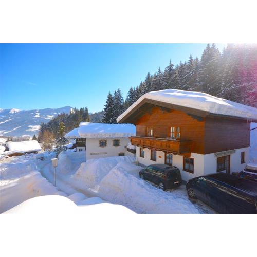 Ski-in Ski-out Chalet Kriekels - by Alpen Apartments