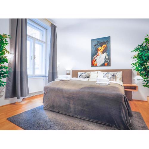 SKY9 Apartments City Center
