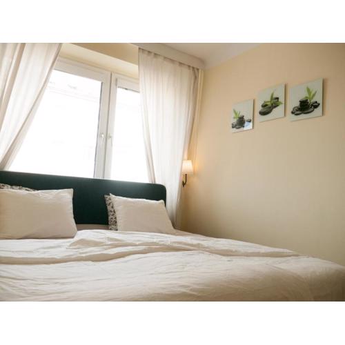 Spacious 2Rooms central area