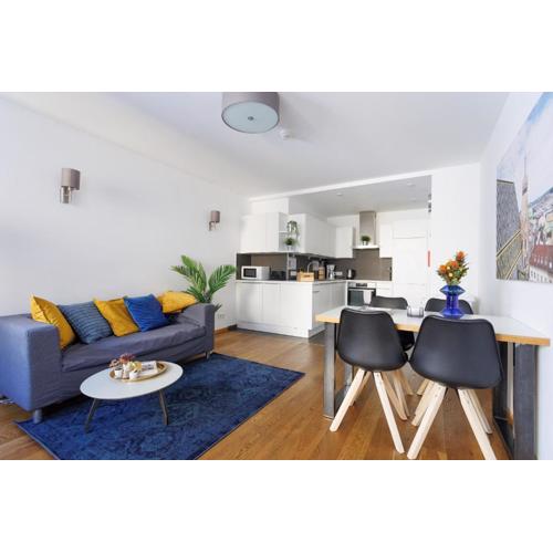 Spacious Group Apartment with Balcony