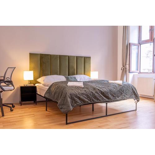 Stadthalle Oasis: Stylish 3BR Apartment in Vienna