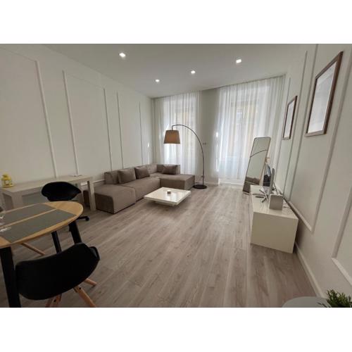 StayIn - Elegant design apartment with garden