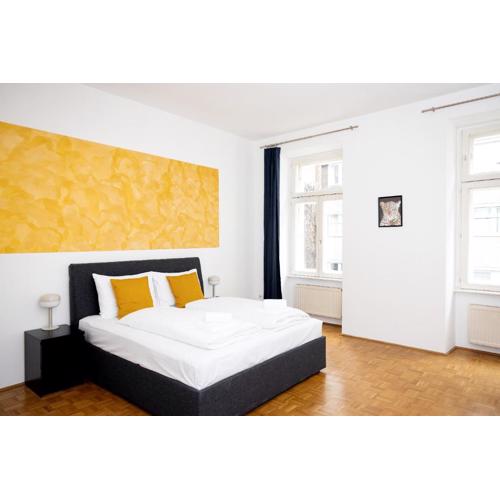 Stylish Central Apartment with Free Parking