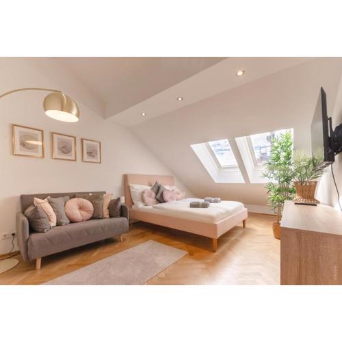 Stylish I 5 minutes to U1 Reumannplatz I 15 min to city center
