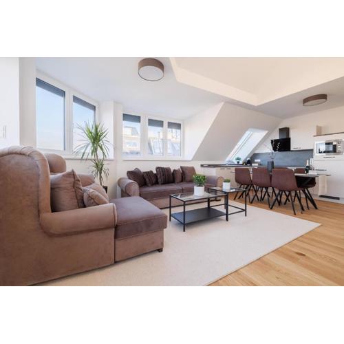 SYMPHONY Apartments 40 - Modern Loft with Terrace and Grill in Central Location
