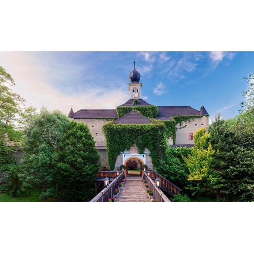 TAUROA Schloss Gabelhofen