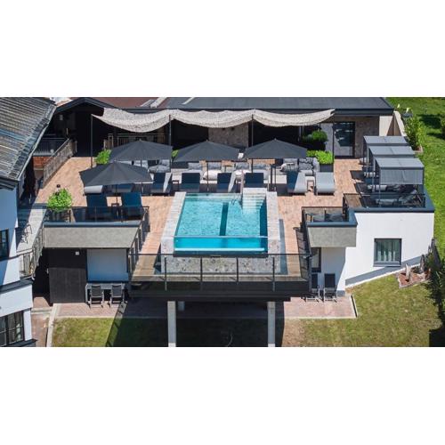 The Poolhouse Boutique Lodge