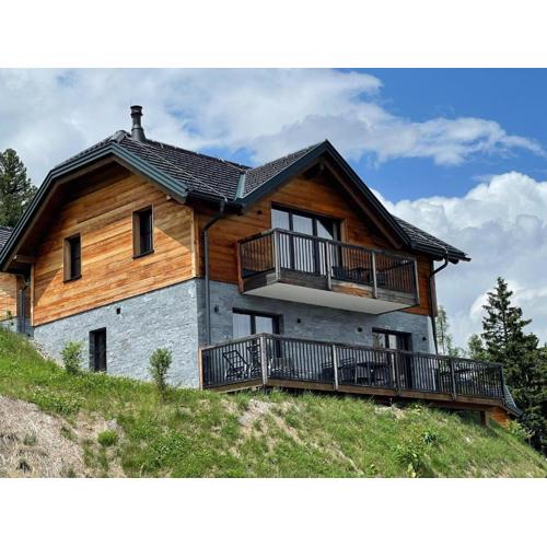 Tomtegl-Bergchalet-No-10-mit-Privatsauna-Infinitypool-Kamin-Fitnessraum-1500m-Seehoehe