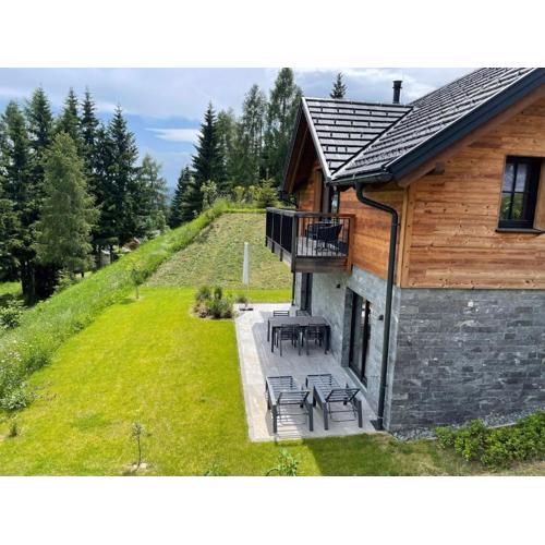 Tomtegl-Bergchalet-No-3-mit-Privatsauna-Infinitypool-Kamin-Fitnessraum-1500m-Seehoehe