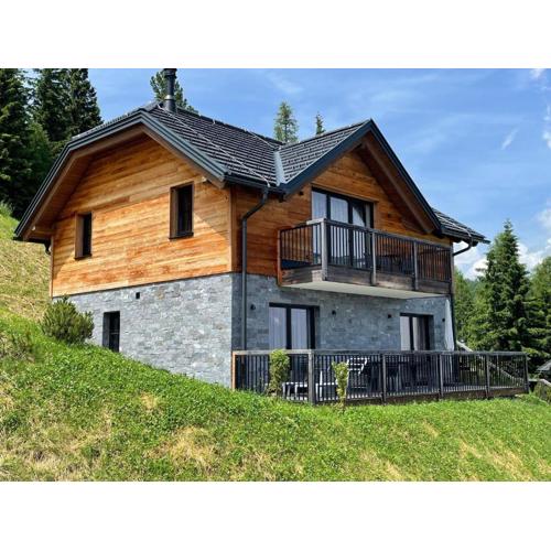 Tomtegl-Bergchalet-No-9-mit-Privatsauna-Infinitypool-Kamin-Fitnessraum-1500m-Seehoehe