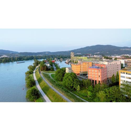 Trans World Hotel Donauwelle