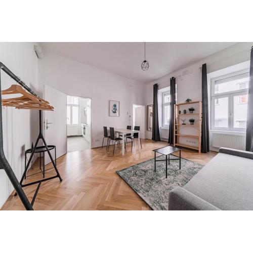 Trendy Schönbrunn Apartment