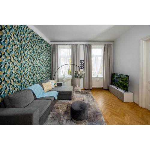 Turquoise inspired deluxe centrally located