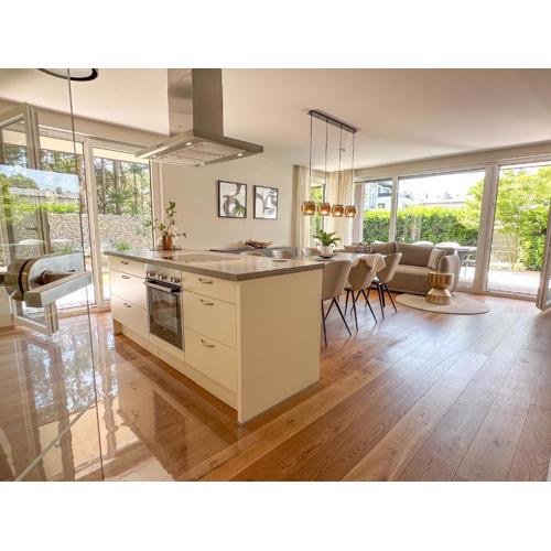 "TWO" - Premium Apartments Seekirchen, lichtdurchflutetes 3-Zimmer-Apartment mit Terrasse und grüner Oase