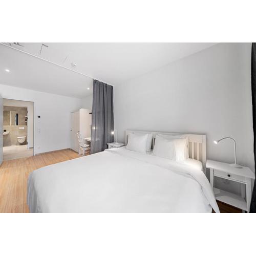 VibeStudio 302 - Central - AC - Licensed - Parking Nearby