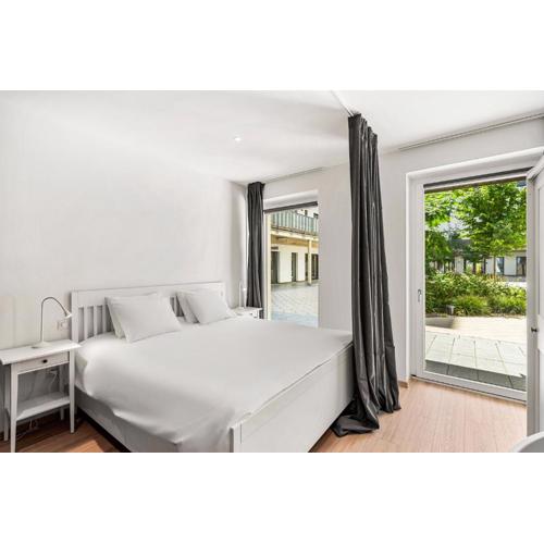VibeStudio 403 - Central - AC - Licensed - Parking Nearby
