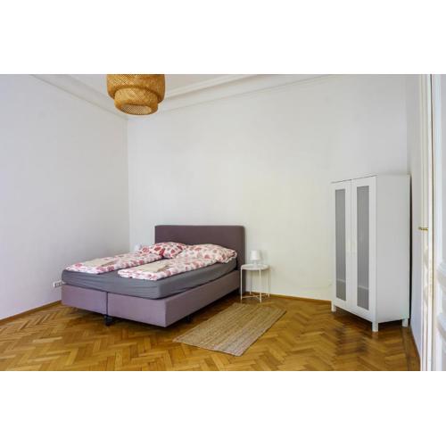 Vienna City Apartment University