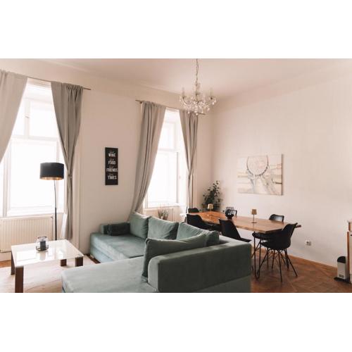 Vienna City Landstraße Retreat - Stylish & Spacious 2 BD for 8 Guests