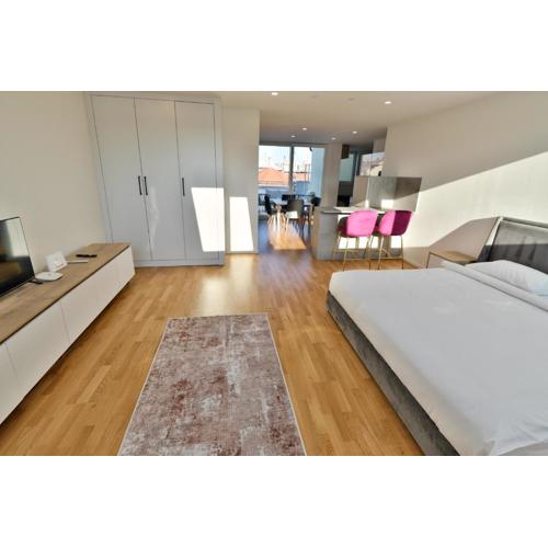 Vienna Lotus Apartments
