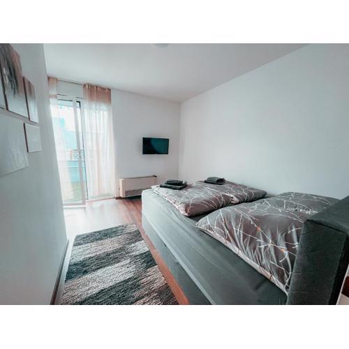 Vienna Shopping Center 3 Apartment