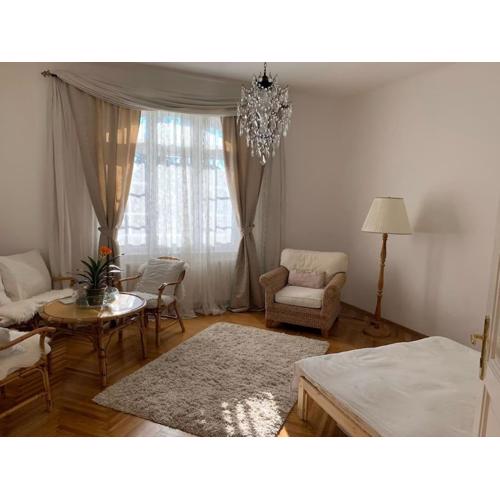 Villa guest suite near Vienna