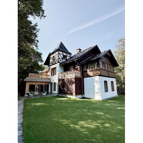 Villa Nicoletta - Luxus am See - Your Austrian Home