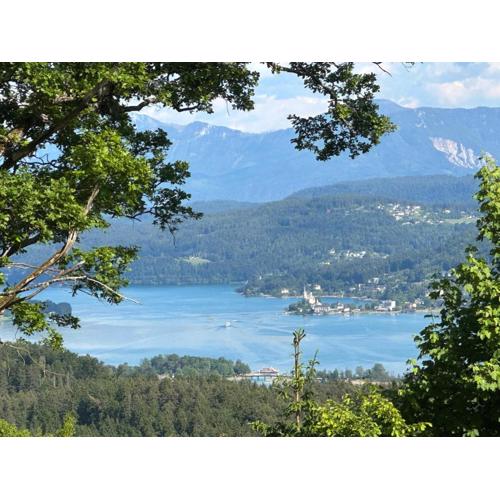 Villa Sara - Wörtherseeblick, Sauna, Panoramaterrasse