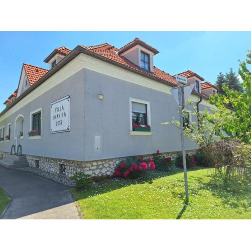 Villa Shakira