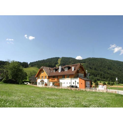 Vogue Apartment in Sankt Margarethen im Lungau near Ski Lift