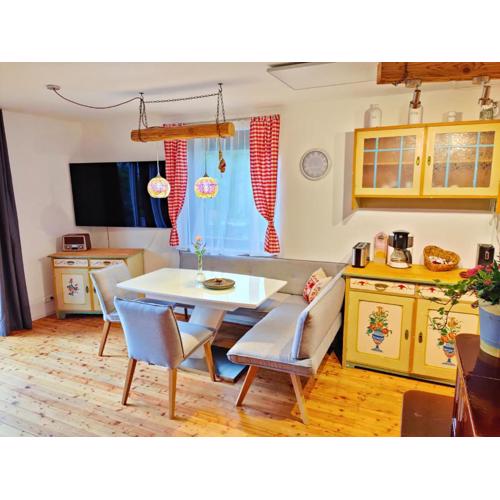 Wellness- HotTub & Sauna- Pet Friendly- Hiking