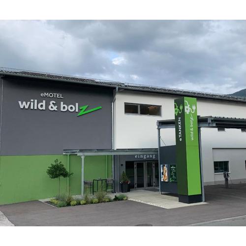 wild & bolz eMotel