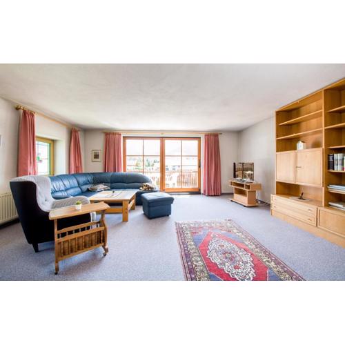 Wonderful bright apartment with balcony & garden