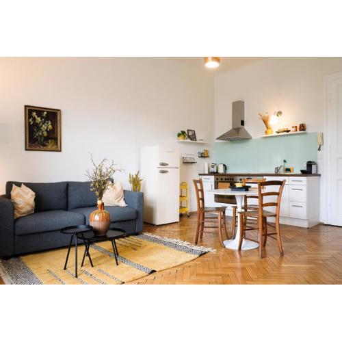 Zentral & stilvoll - Apartment mit Schlossbergblick und Parkplatz