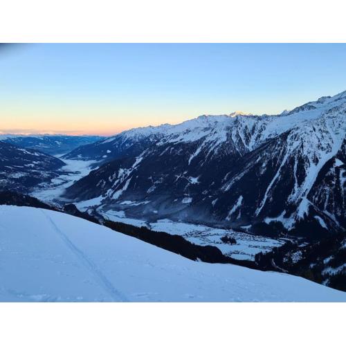 Zillertal-Arena 42m2 (2-6 persons: 2adults +4kids)